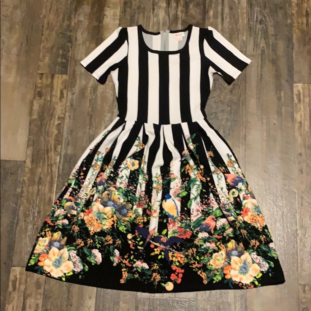 LulaRoe Amelia Black/White Garden Dress